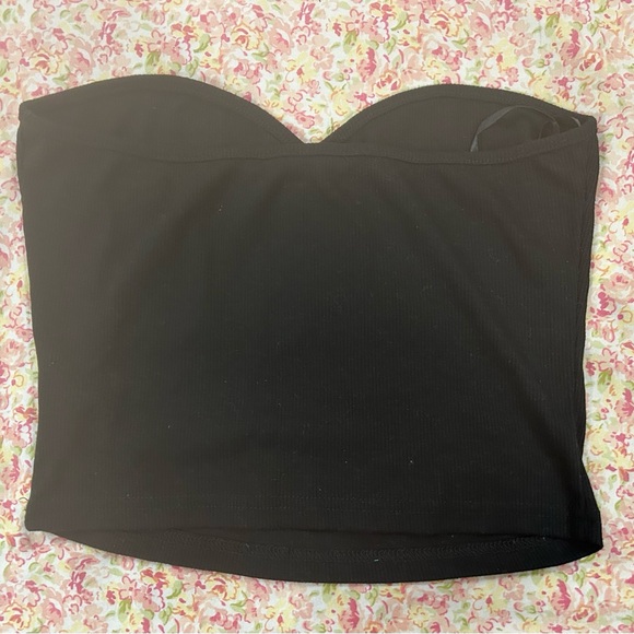 Black top and cheetah short set - Picture 2 of 4